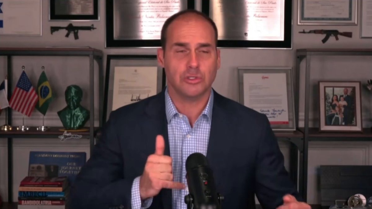 Bolsonaro sugere substituir Pix pelo americano Zelle e é alvo nas redes