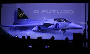Brasil anuncia acordo para compra de 20 novos caças Gripen da Suécia