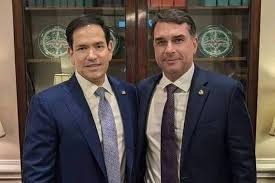 Ataque dos EUA ao Pix responsabiliza Flávio Bolsonaro pela situação
