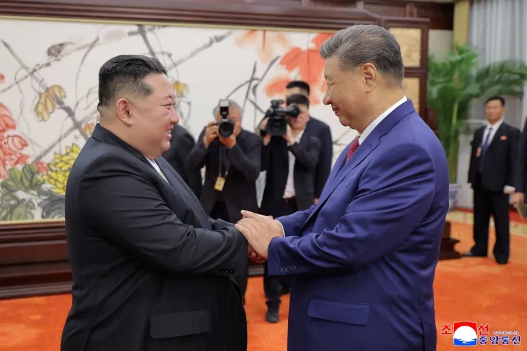 Xi vai à Coreia do Norte para reforçar parcerias com regime comunista