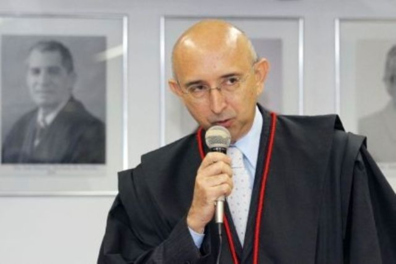 Justiça suspende megaleilão bilionário de energia após alerta de sobrepreço